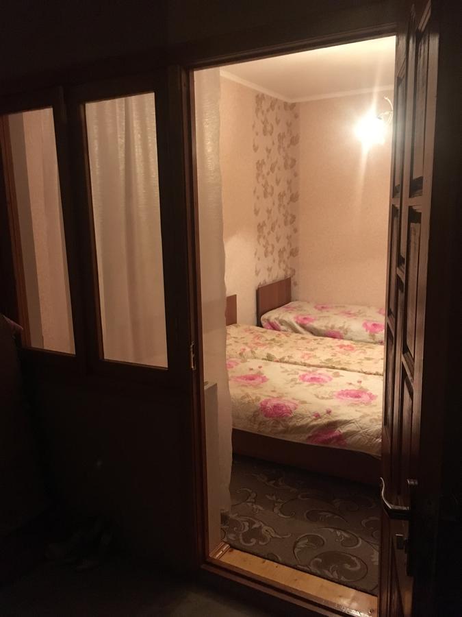 Homestay On Akademika Sakharova Sukhumi Exteriör bild